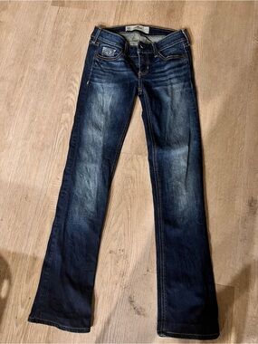 Hollister Women's Dark Blue Flare Jeans